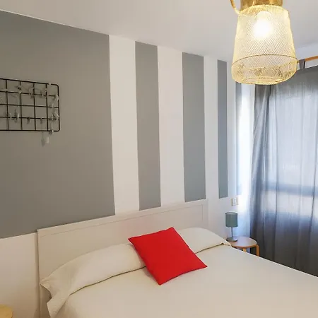 公寓 Alondras Park - Sleeps 2 - Parking - Pool *